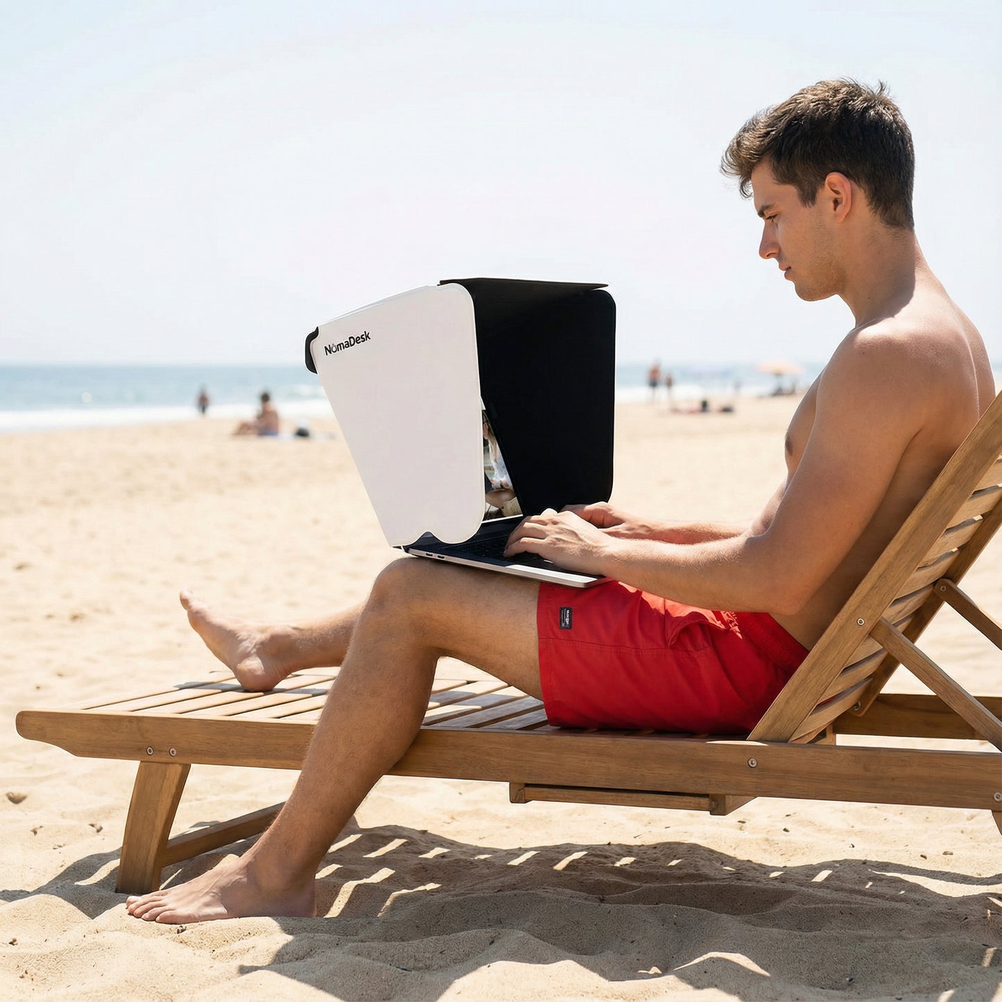 NomaDesk Laptop Shade