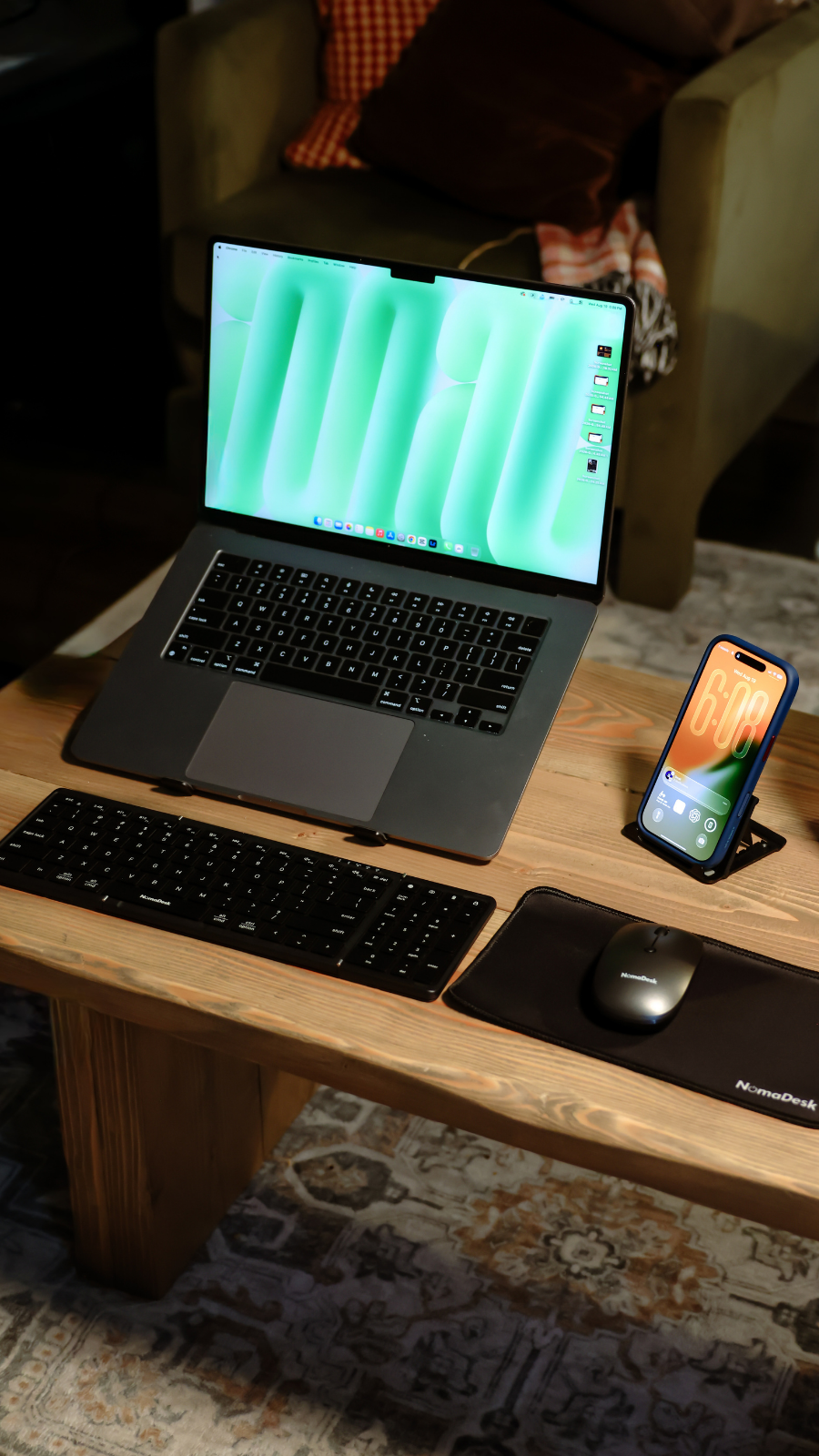 TriView triple-screen laptop setup